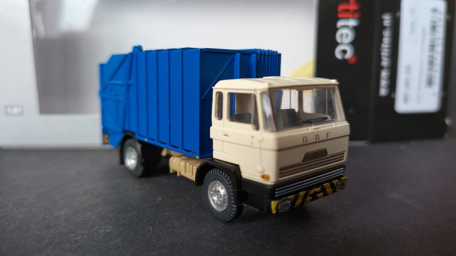 Daf Kantelcabine vuilniswagen 1:87 Artitec Pol, Overige merken, Verzenden, ., Nieuw