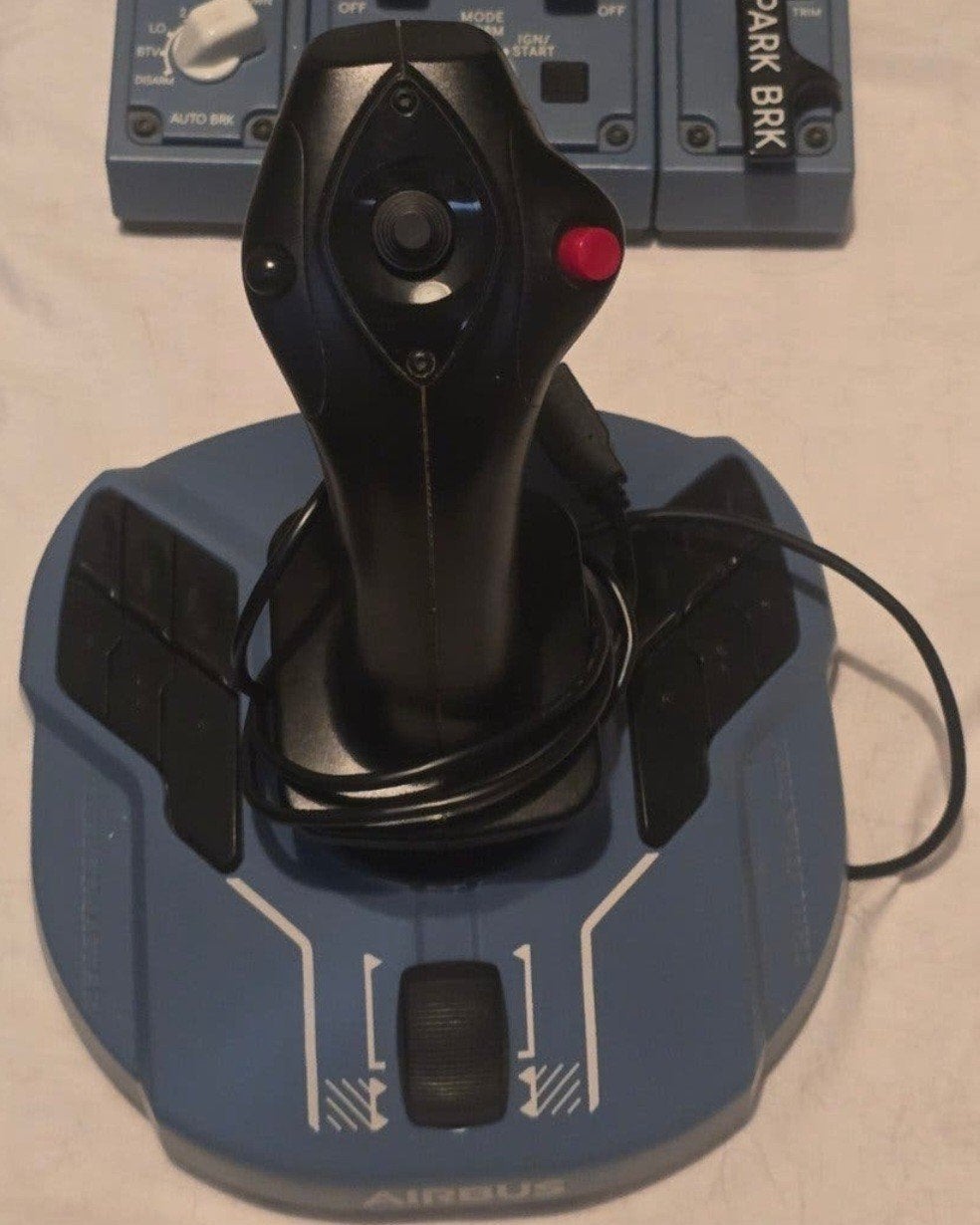 Thrustmaster TCA Sidestick Airbus Edition Joystick, Computers en Software, Joysticks, Verzenden, Zo goed als nieuw, Thrustmaster