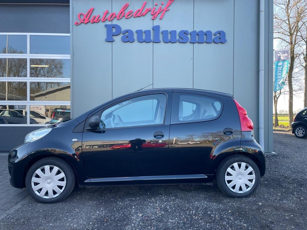 Peugeot 107 1.0-12V XR 5 dr aux/bluetooth (bj 2010), Auto's, Peugeot, Stof, Gebruikt, 4 stoelen, Origineel Nederlands