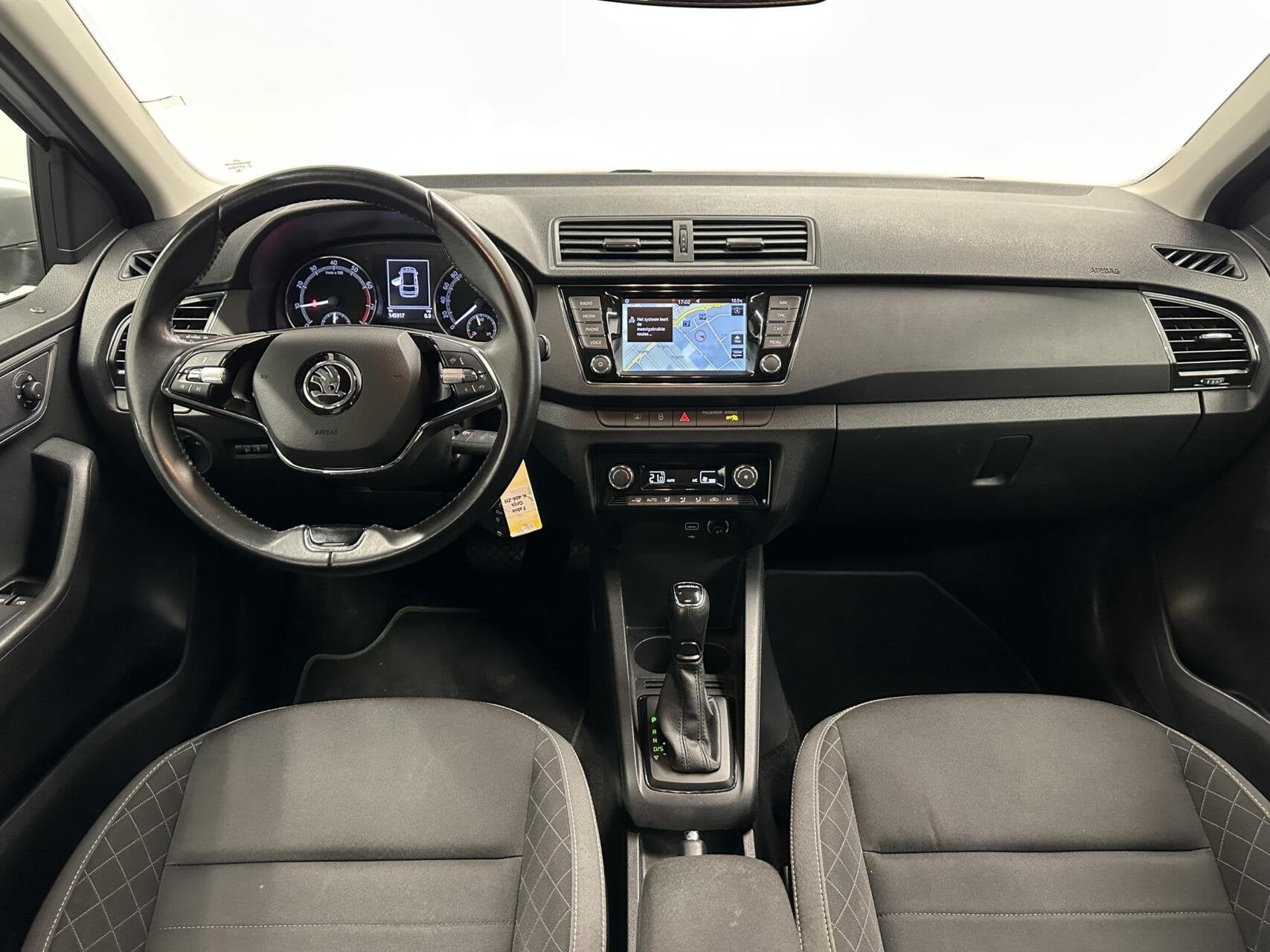 Skoda Fabia Combi 1.0 TSI Ambition AUTOMAAT TREKHAAK CARPLAY, Auto's, Stof, Euro 6, 95 pk, Met garantie (alle)