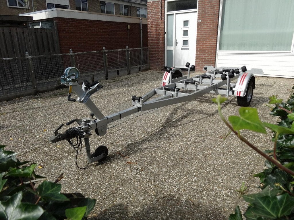 Boottrailer, geremd, Watersport en Boten, Ophalen, Minder dan 1500 kg, Overige typen, Minder dan 6 meter