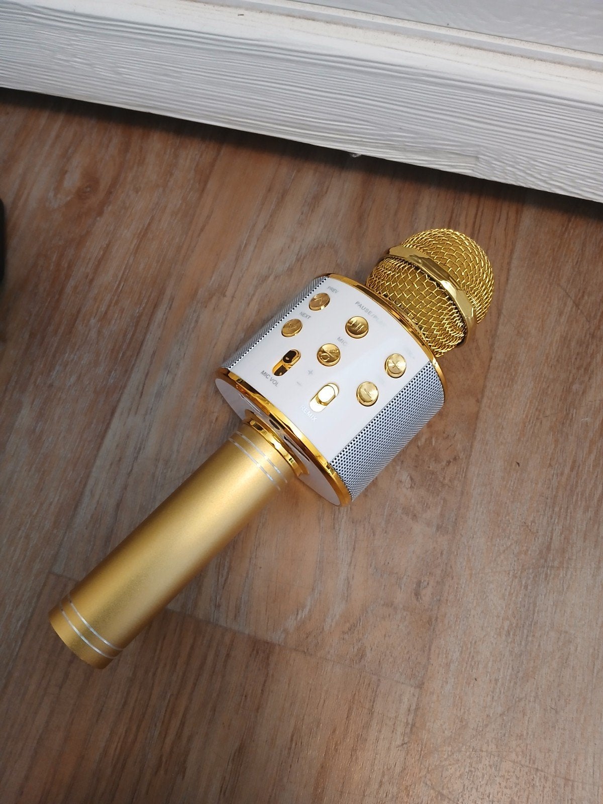 Draadloze Karaoke Microfoon Goud - Nieuwstaat, Muziek en Instrumenten, Microfoons, Ophalen of Verzenden, Zo goed als nieuw, Zangmicrofoon