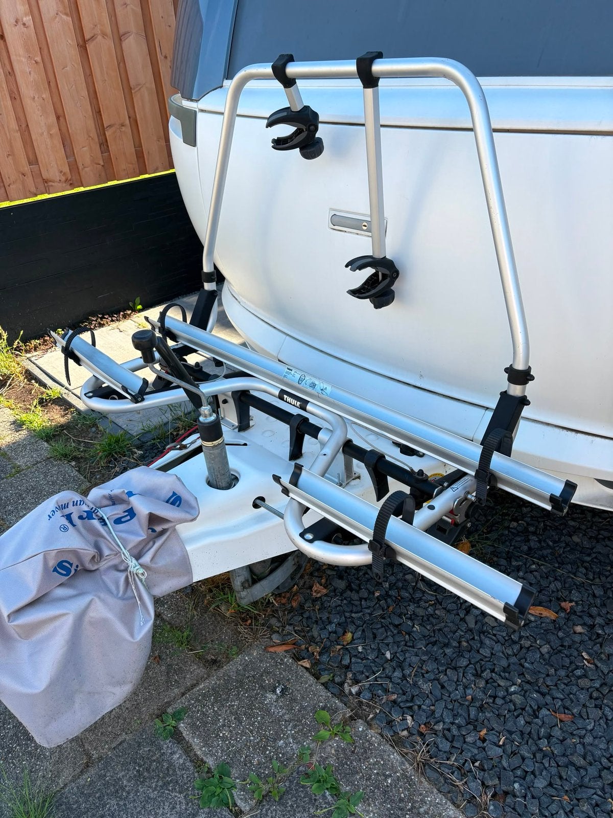 Fietsendrager thule caravan, Ophalen, Zo goed als nieuw
