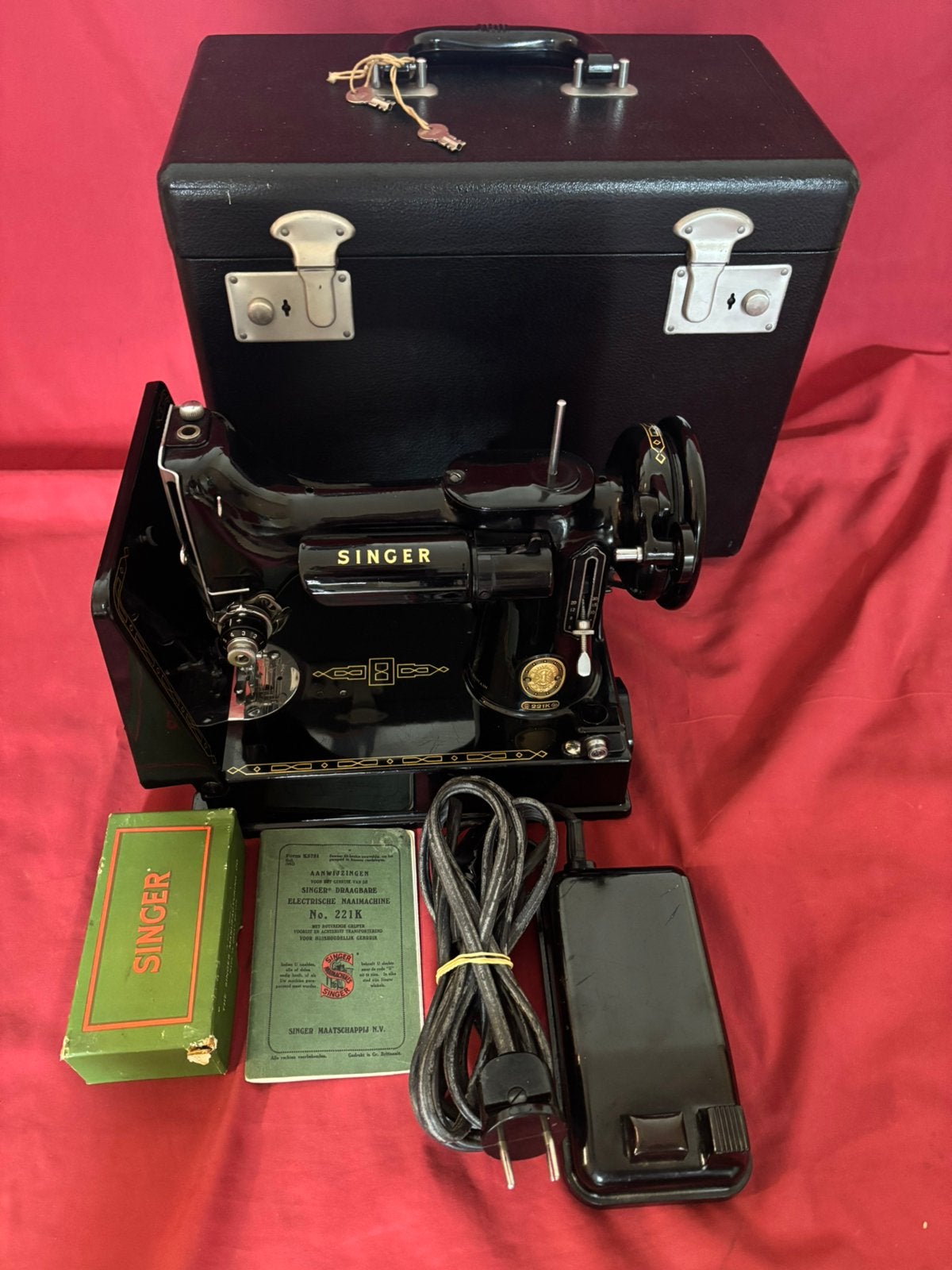 Singer 221k Featherweight in complete zgan staat, Ophalen of Verzenden, Zo goed als nieuw, Naaimachine, Singer