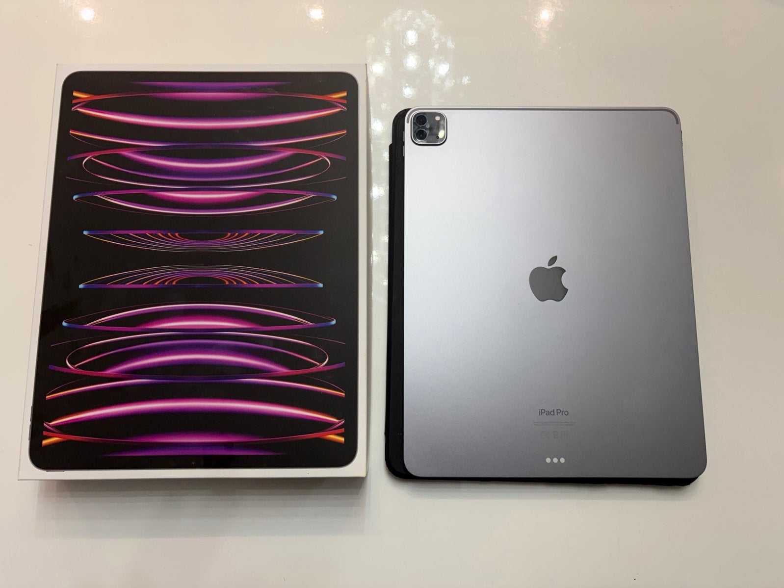 Apple iPad Pro 12.9-inch M2 Chip (6e generatie) Wi-Fi 256GB, Computers en Software, Apple iPads, Ophalen, Zwart, 12 inch, Zo goed als nieuw