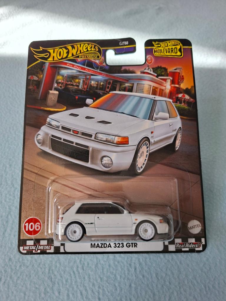 Hot Wheels Premium Mazda 323 GTR Boulevard, Ophalen of Verzenden, Nieuw, Auto