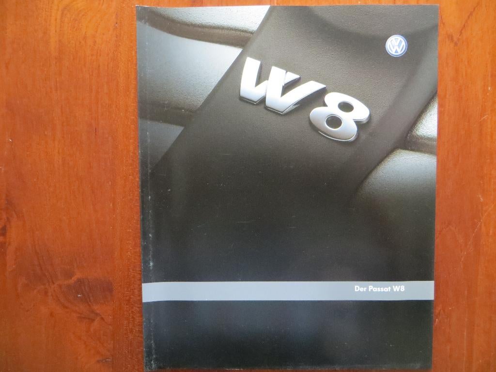 Volkswagen Passat W8 (april 2002) + bijlage, Ophalen of Verzenden, Nieuw, Volkswagen