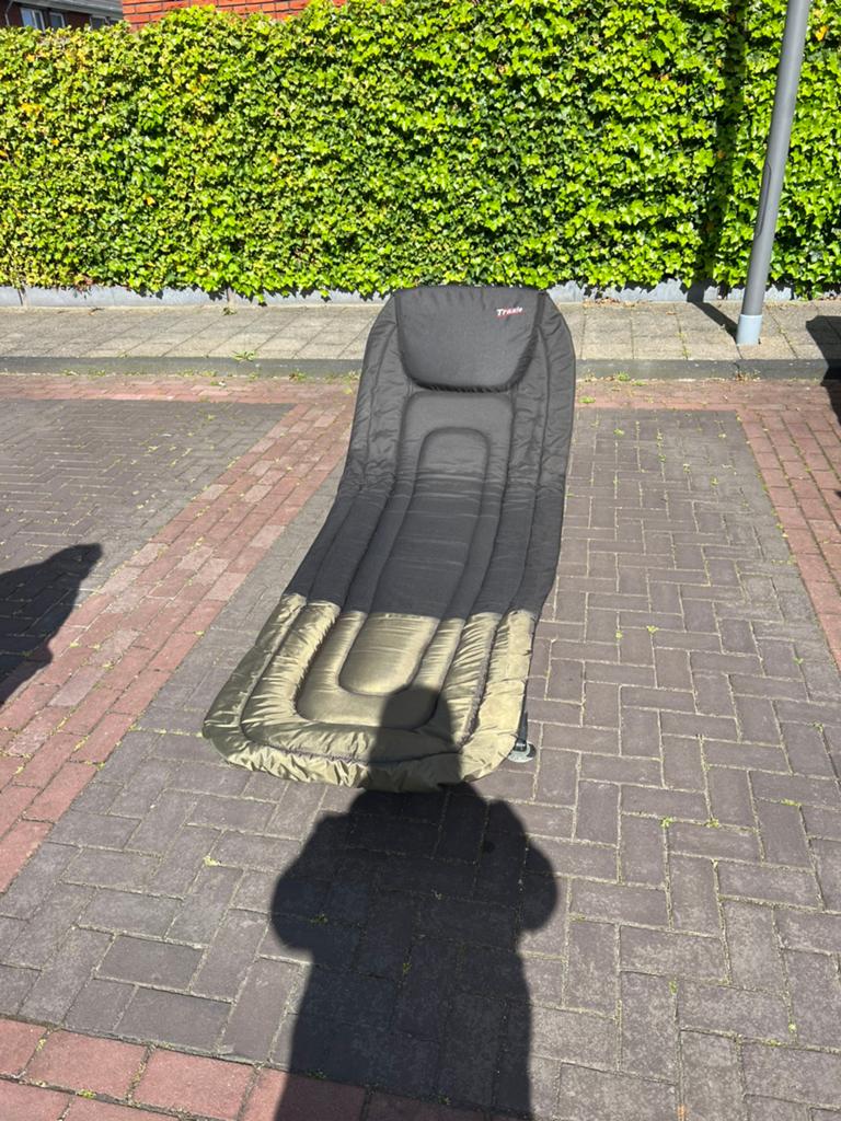 Traxis Flat - Bed Kampeerbed - Karper stretcher - 6 poten, Ophalen, Zo goed als nieuw, Verstelbaar