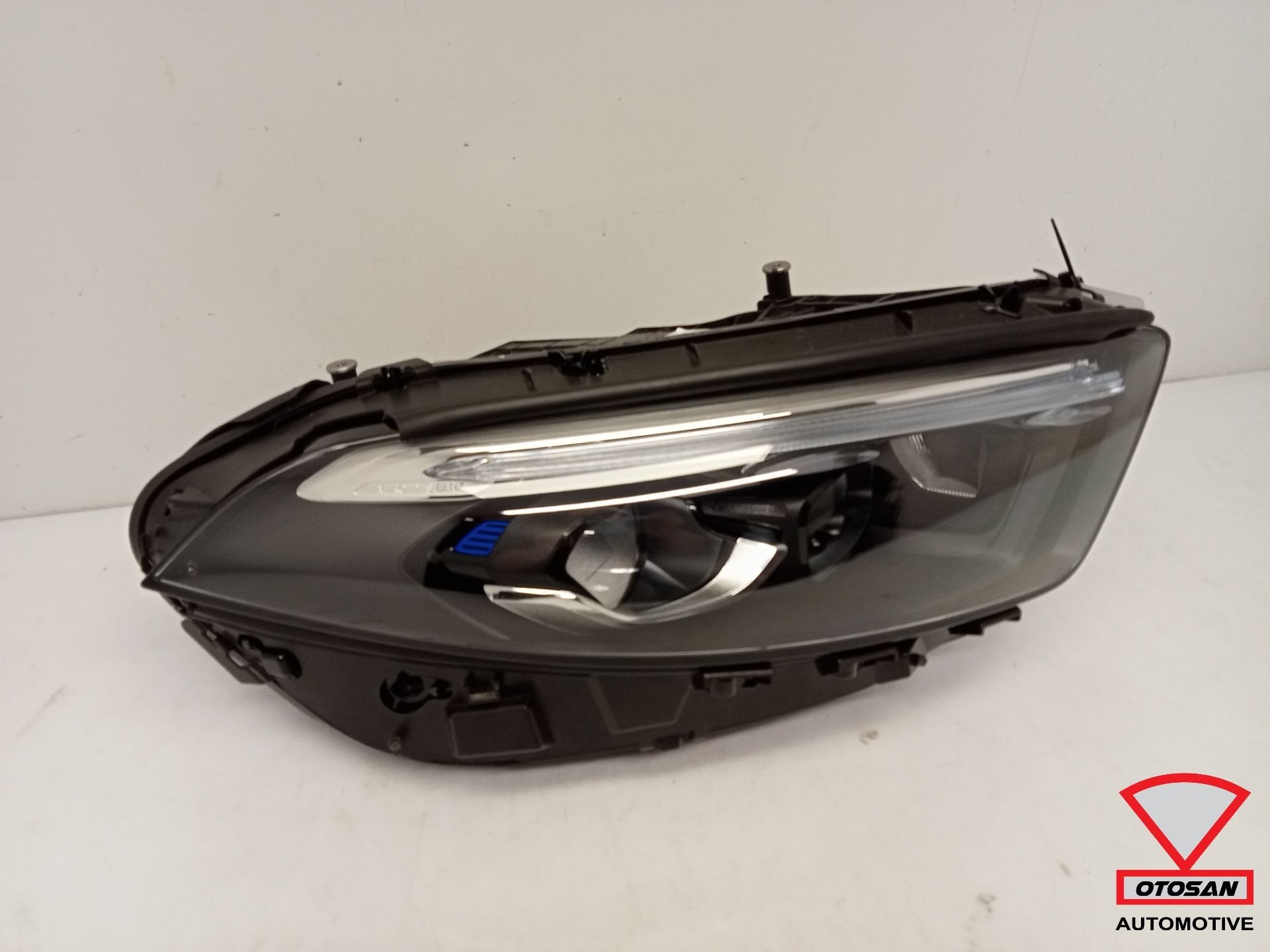 Mercedes A W177 Facelift LED Multibeam Koplamp R A1779065804, Gebruikt, Mercedes-Benz AG, Mercedes-Benz, Ophalen of Verzenden