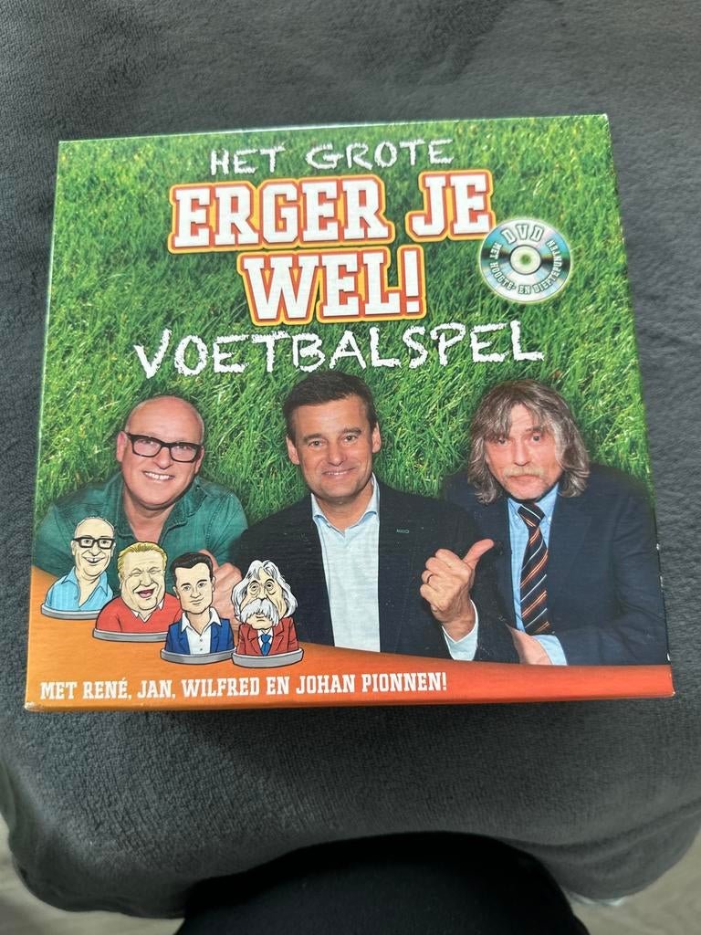 Het Grote Erger Je Wel Voetbalspel incl. DVD, Drie of vier spelers, Ophalen of Verzenden, Gebruikt