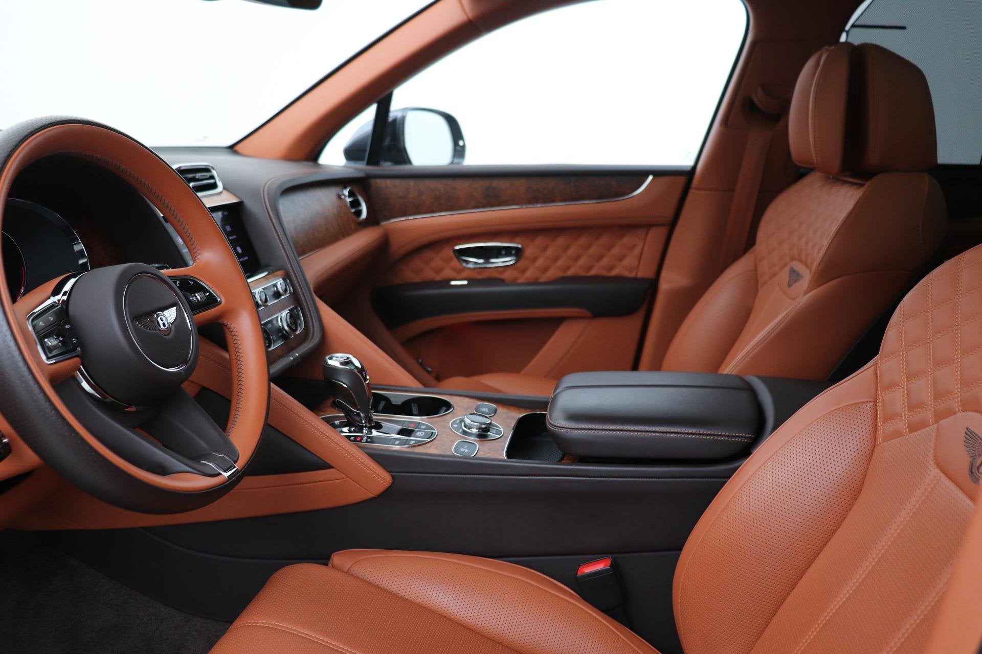 Bentley Bentayga 4.0 V8 | NL-Auto | 22 Inch | Luchtvering |, Auto's, Bentley, Automaat, Bentayga, Stof, Gebruikt