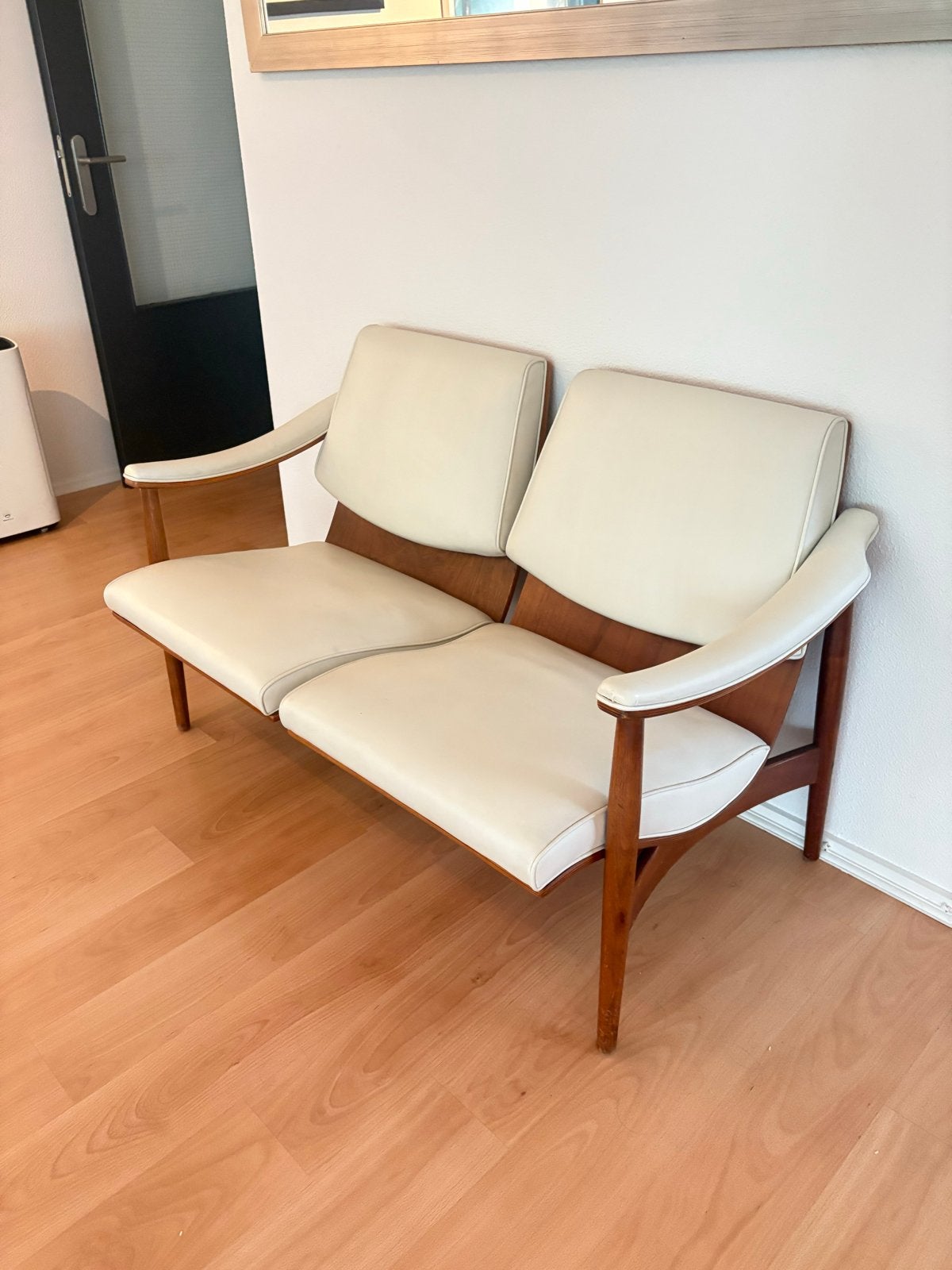Vintage 2-zits bankje in Mid-Century Modern stijl, Antiek en Kunst, Ophalen