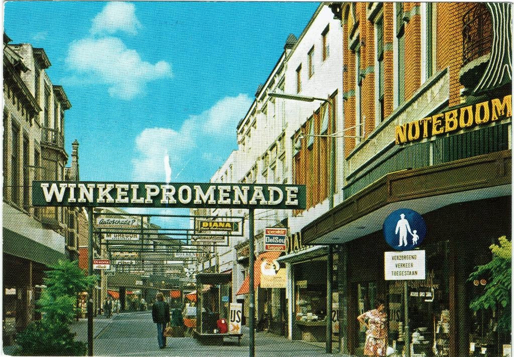 Apeldoorn – Winkelpromenade. Gelopen Elst 1987 Tekst., Verzamelen, Ophalen of Verzenden, 1980 tot heden, Gelopen, Gelderland