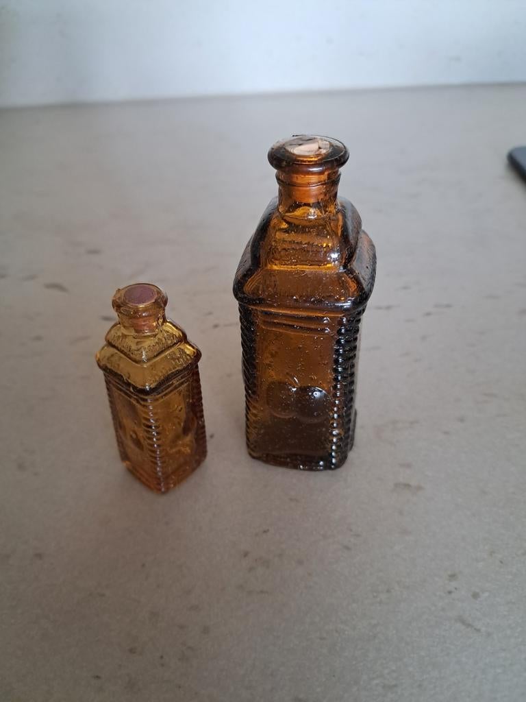 Kleine flesjes, Ophalen of Verzenden, Gebruikt, Miniatuur