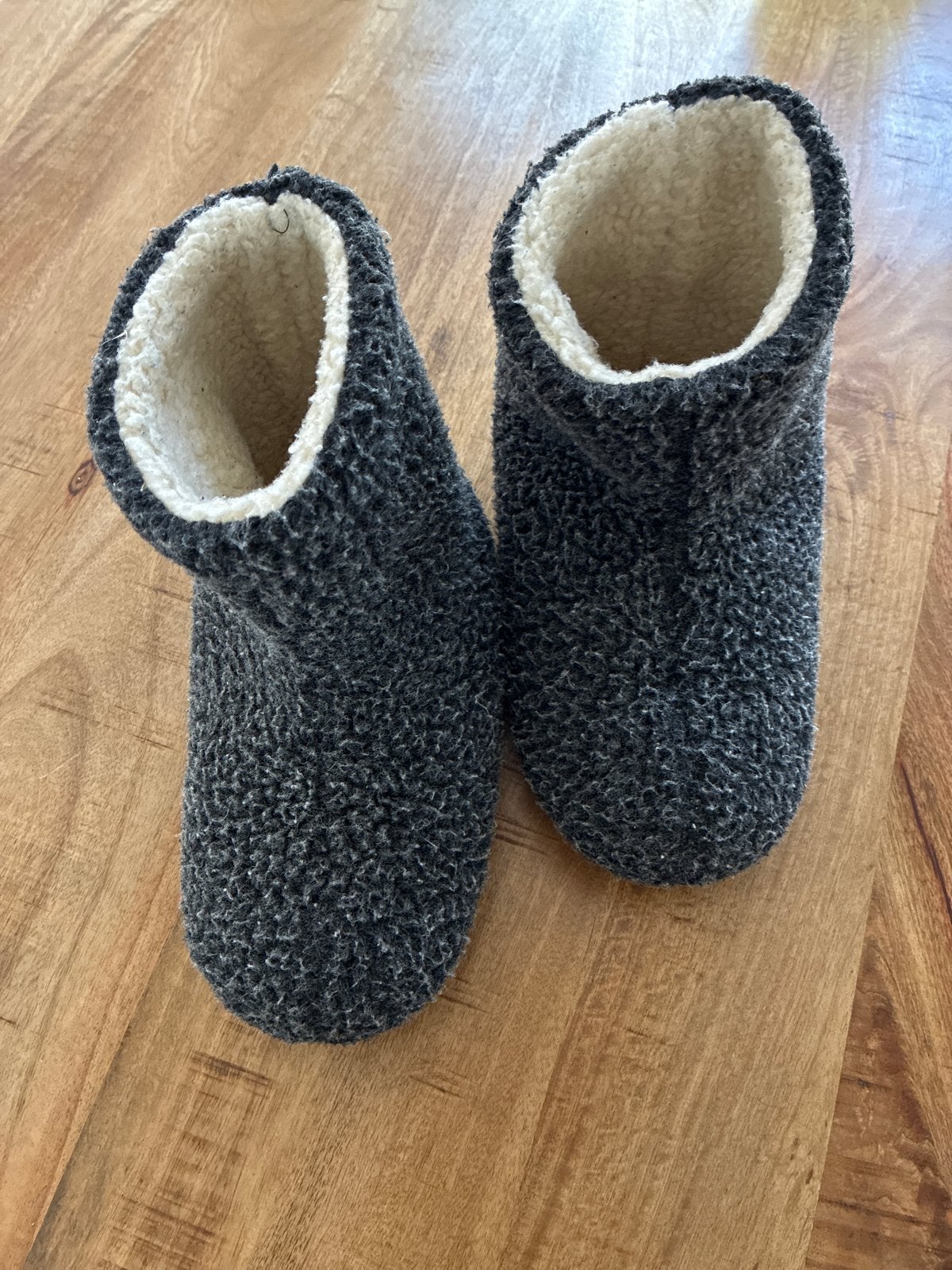 Lucovitaal pantoffels - Maat 36-40, Kleding | Dames, Schoenen, Ophalen of Verzenden, Zo goed als nieuw, Grijs, Pantoffels of Sloffen