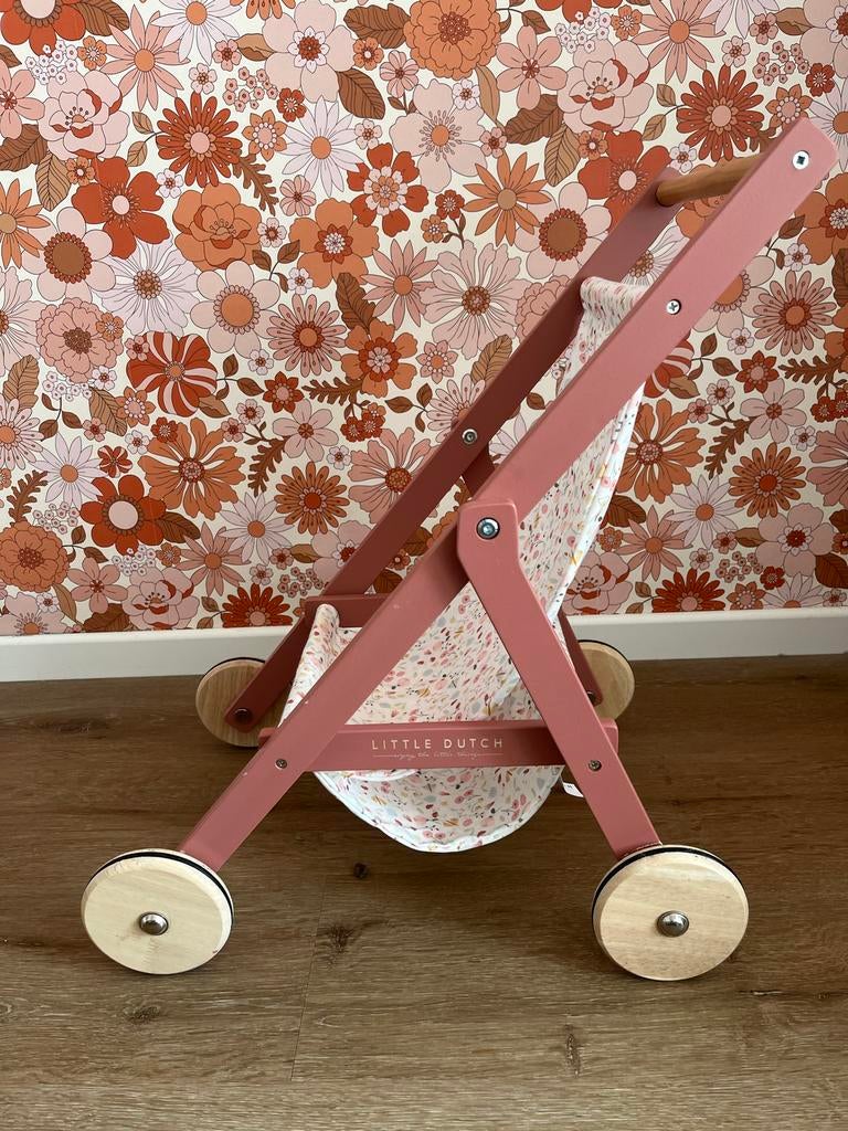 Little Dutch Poppenwagen - Houten Speelgoed, Kinderen en Baby's, Speelgoed | Poppen, Ophalen, Zo goed als nieuw, Babypop