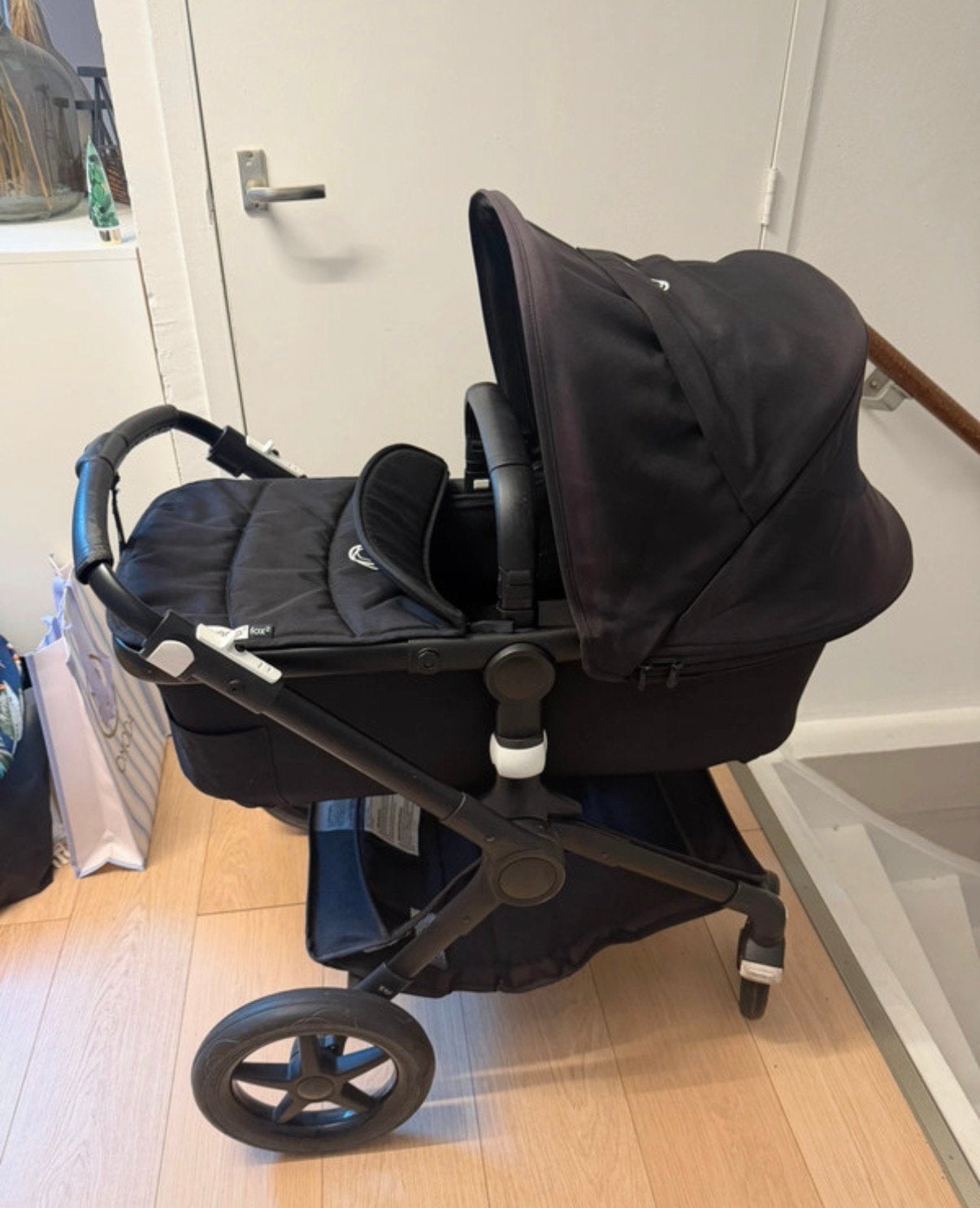Bugaboo Fox 2 zwart incl. regenhoes, Ophalen, Gebruikt, Bugaboo, Verstelbare duwstang