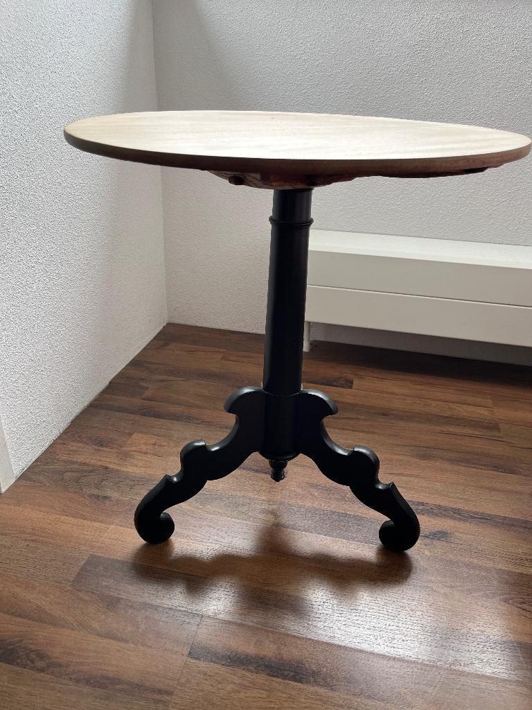Brocante ronde bijzet tafel met sierlijke voet, Ophalen