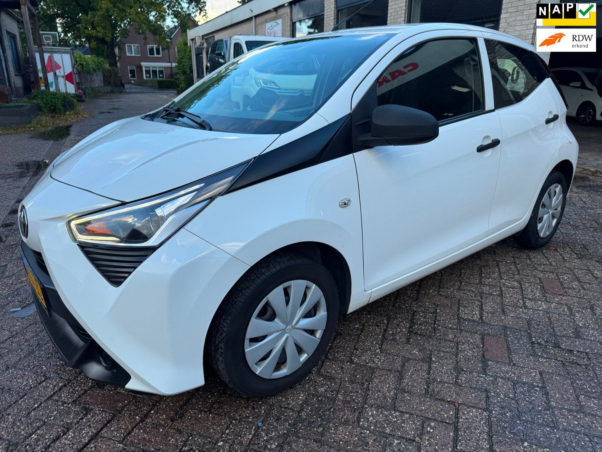 Toyota Aygo 1.0 VVT-i x-fun ORG 98555 KM NAP.VOLLEDIG ONDERH, Voorwielaandrijving, Dealer onderhouden, Euro 6, 4 stoelen