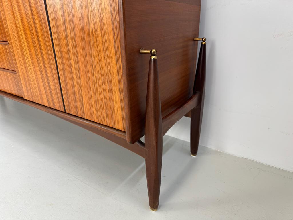 Zeldzaam vintage dressoir, Verzenden, Zo goed als nieuw, 25 tot 50 cm, 150 tot 200 cm