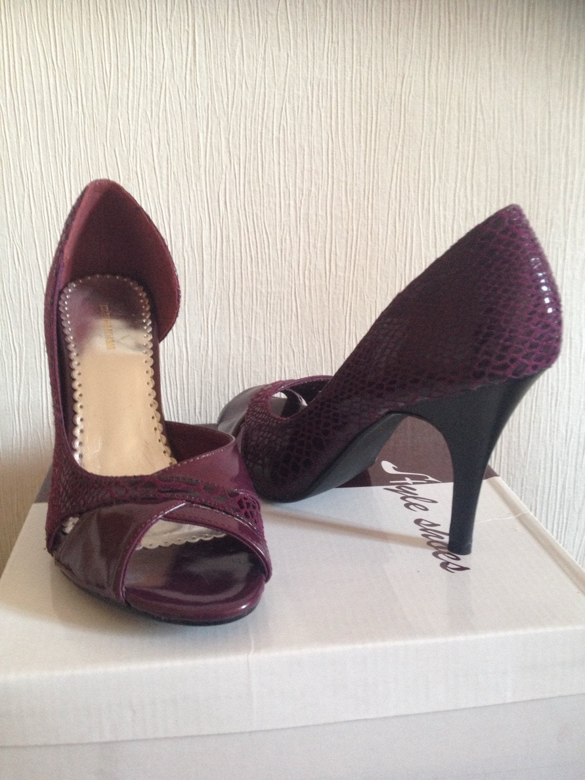 Nieuwe paarse pumps met open teen, maat 40, Pumps, Overige kleuren, Nieuw, Ophalen of Verzenden