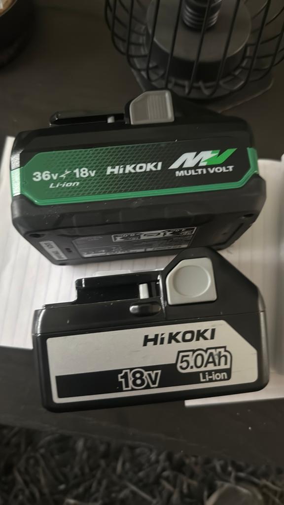 Hikoki accu’s 2 stuks zie foto’s voor indruk …36volt  18volt, Ophalen of Verzenden, Zo goed als nieuw