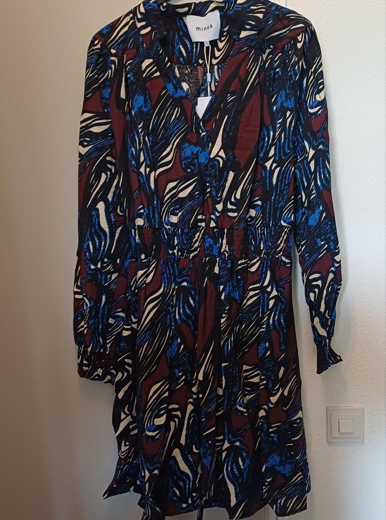 Minus mt 40., Kleding | Dames, Ophalen of Verzenden, Nieuw, Maat 38/40 (M), Onder de knie
