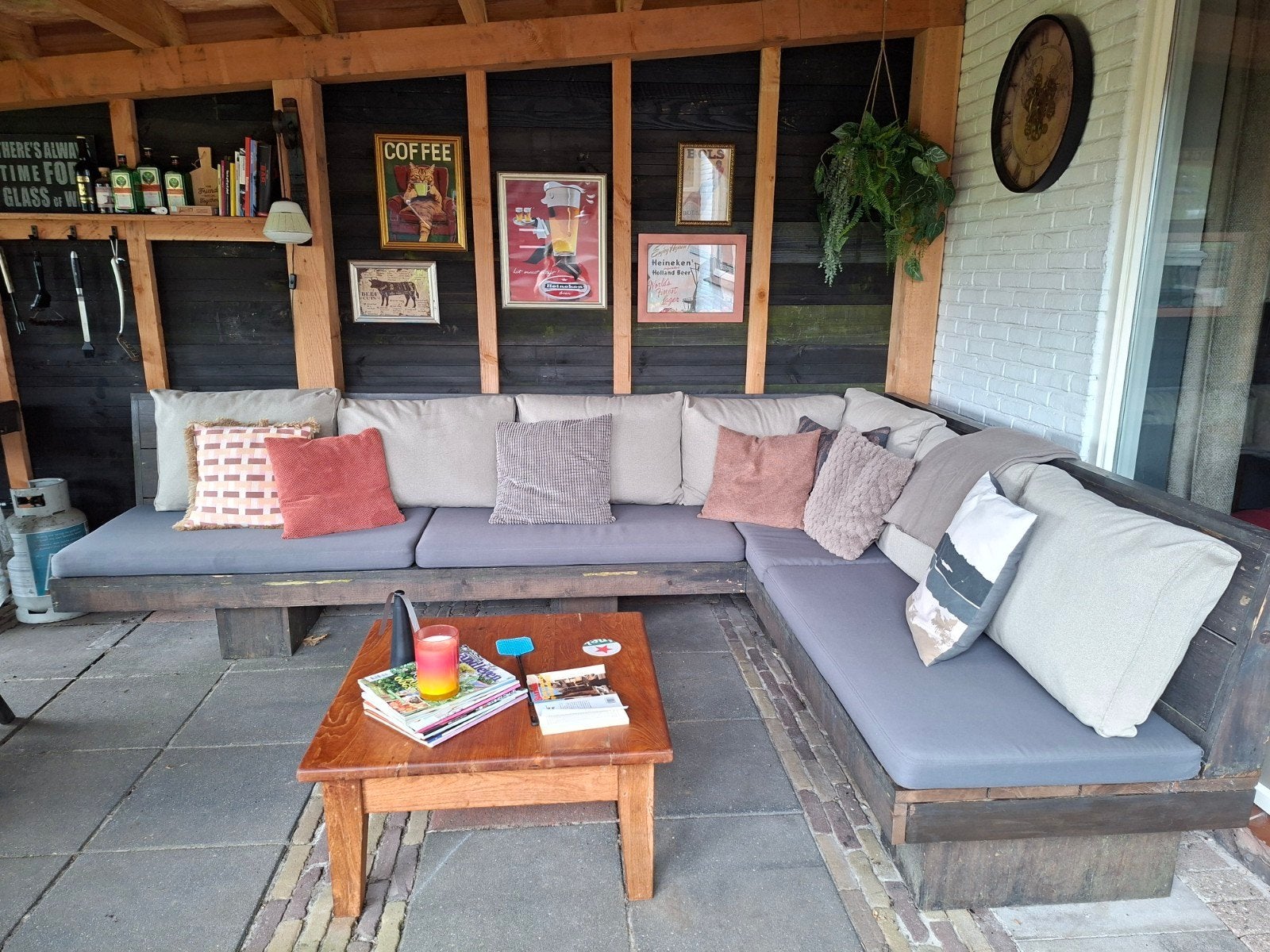 Lounge hoekbank met kussens., Tuin en Terras, Tuinsets en Loungesets, Ophalen, Gebruikt, Steigerhout, Bank