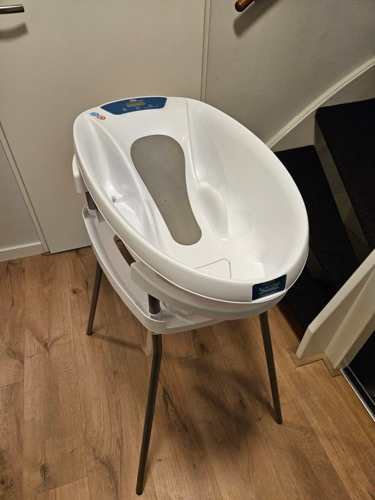 AquaScale babybad met standaard, Kinderen en Baby's, Gebruikt, Badje, Standaard, Ophalen