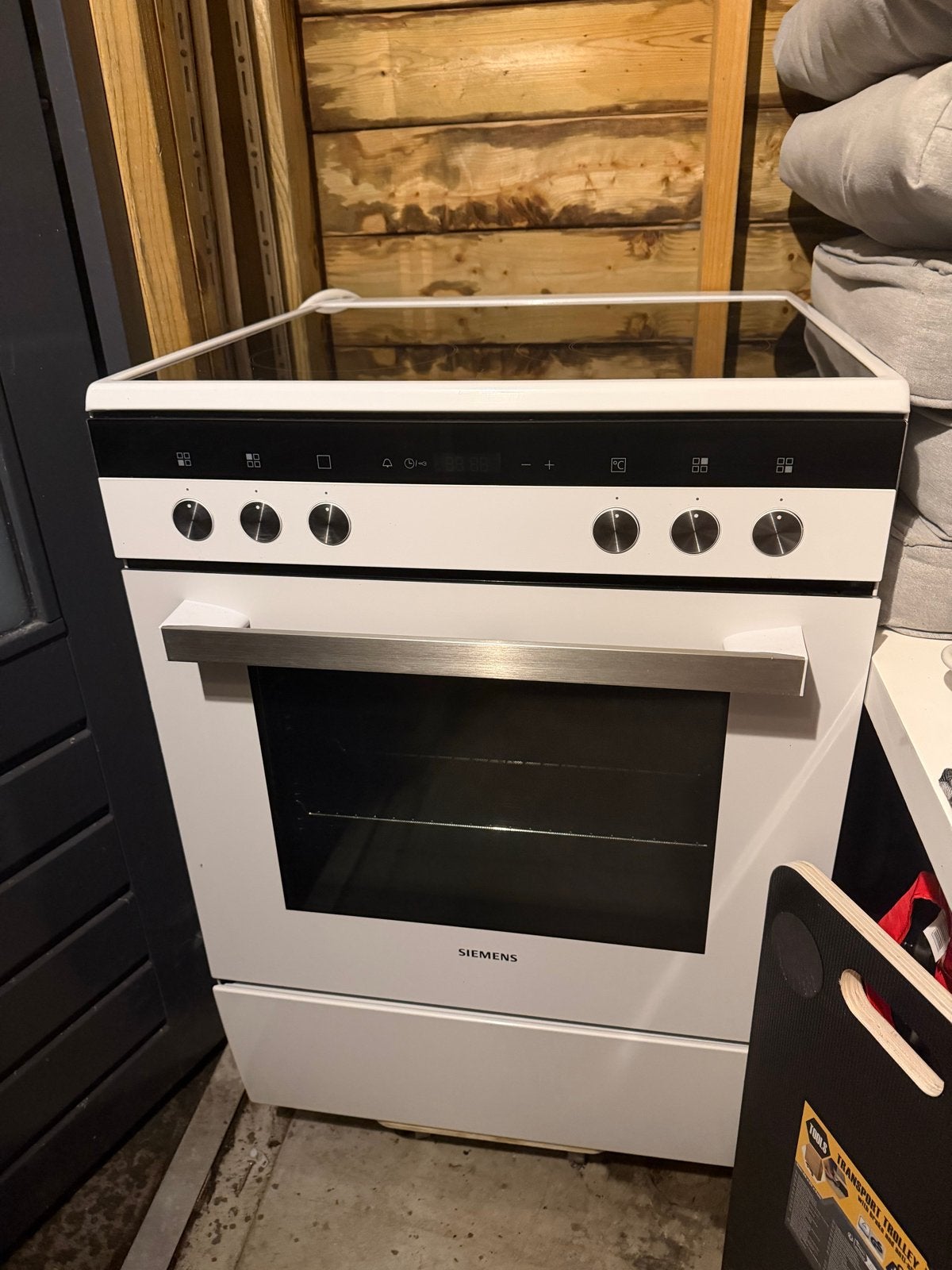 Siemens Vrijstaand Keramisch Fornuis met Oven - Zo goed als, Hete lucht, 60 cm of meer, Keramisch, Zo goed als nieuw