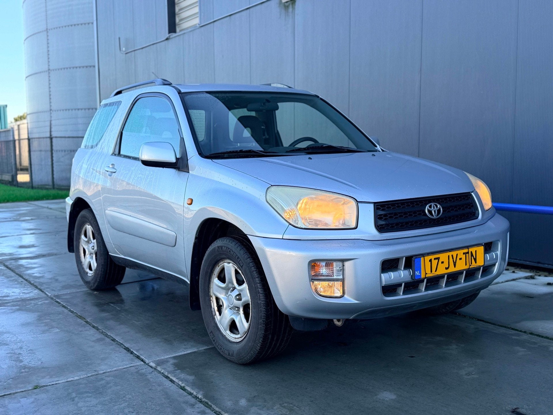Toyota RAV4 1.8-16V VVT-i Luna, Voorwielaandrijving, Gebruikt, 4 cilinders, Elektrische ramen