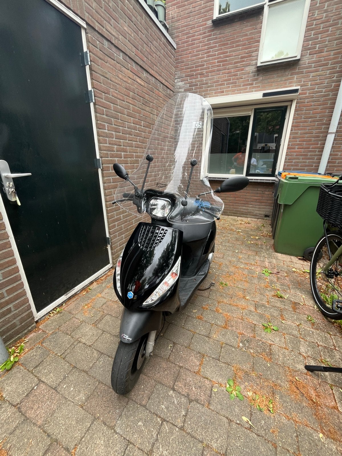 Piaggio Zip Scooter uit 2020 - Zwart, Fietsen en Brommers, Scooters | Piaggio, Ophalen, Zip, Benzine, Maximaal 25 km/u