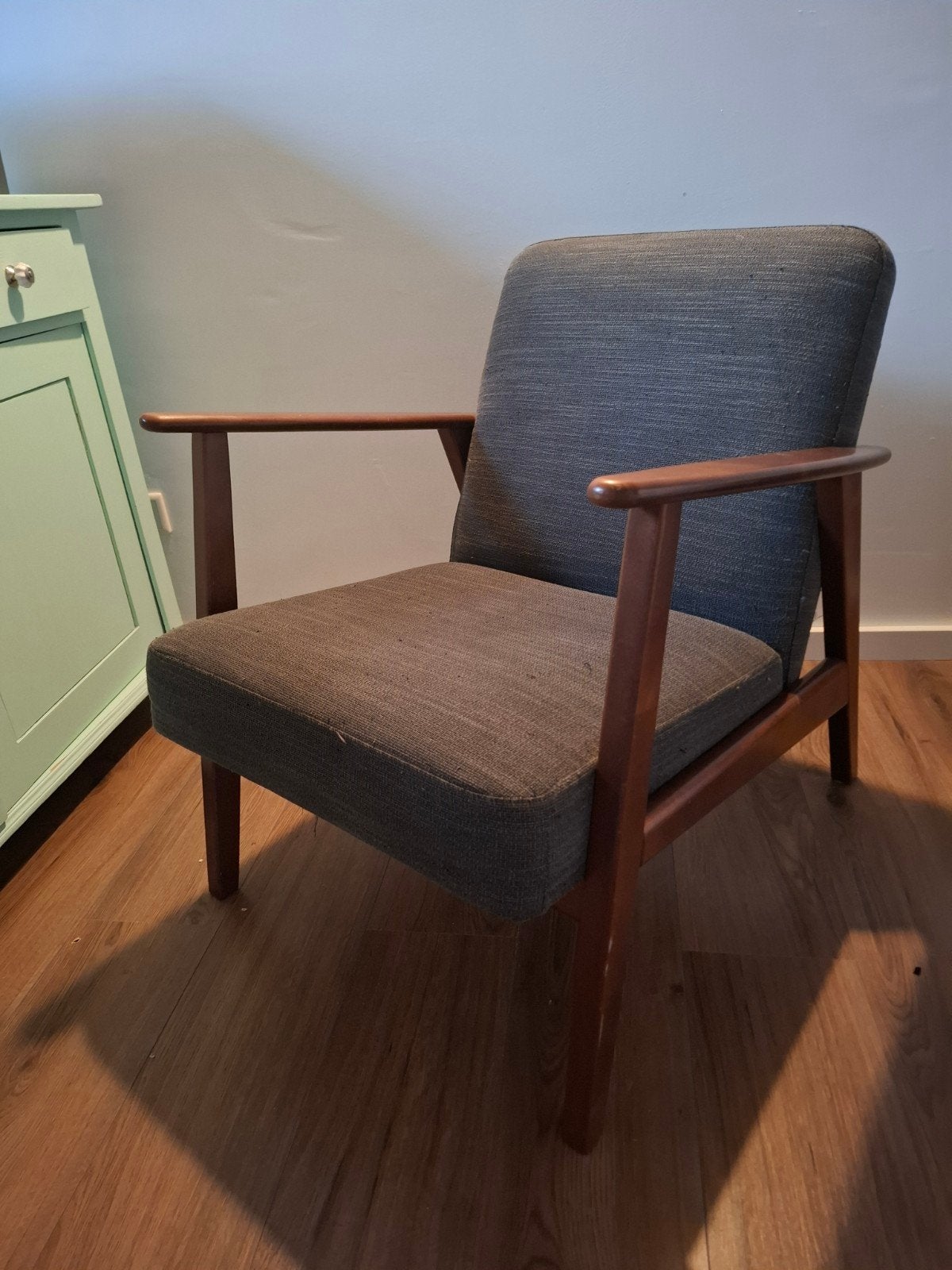 IKEA EKENÄSET fauteuil - donker blauw met houten frame, Ophalen, Gebruikt, 75 tot 100 cm, Stof