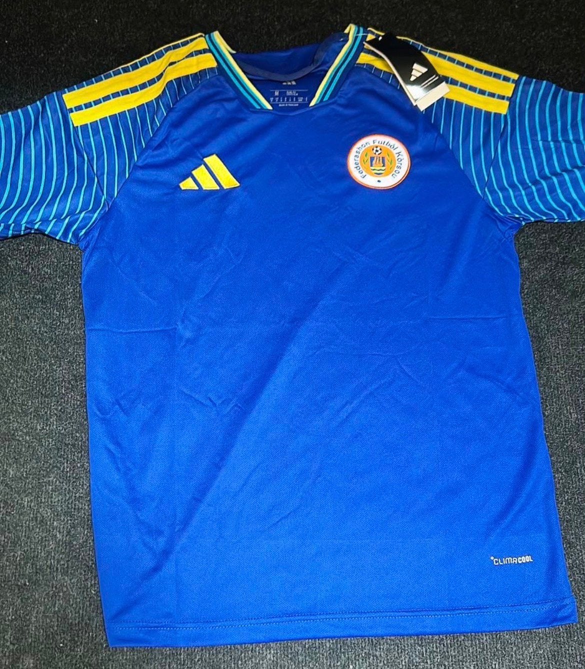 Curaçao Antilliaans elftal shirt maat M en maat S *NIEUW*, Maat M, Ophalen of Verzenden, Nieuw, Shirt