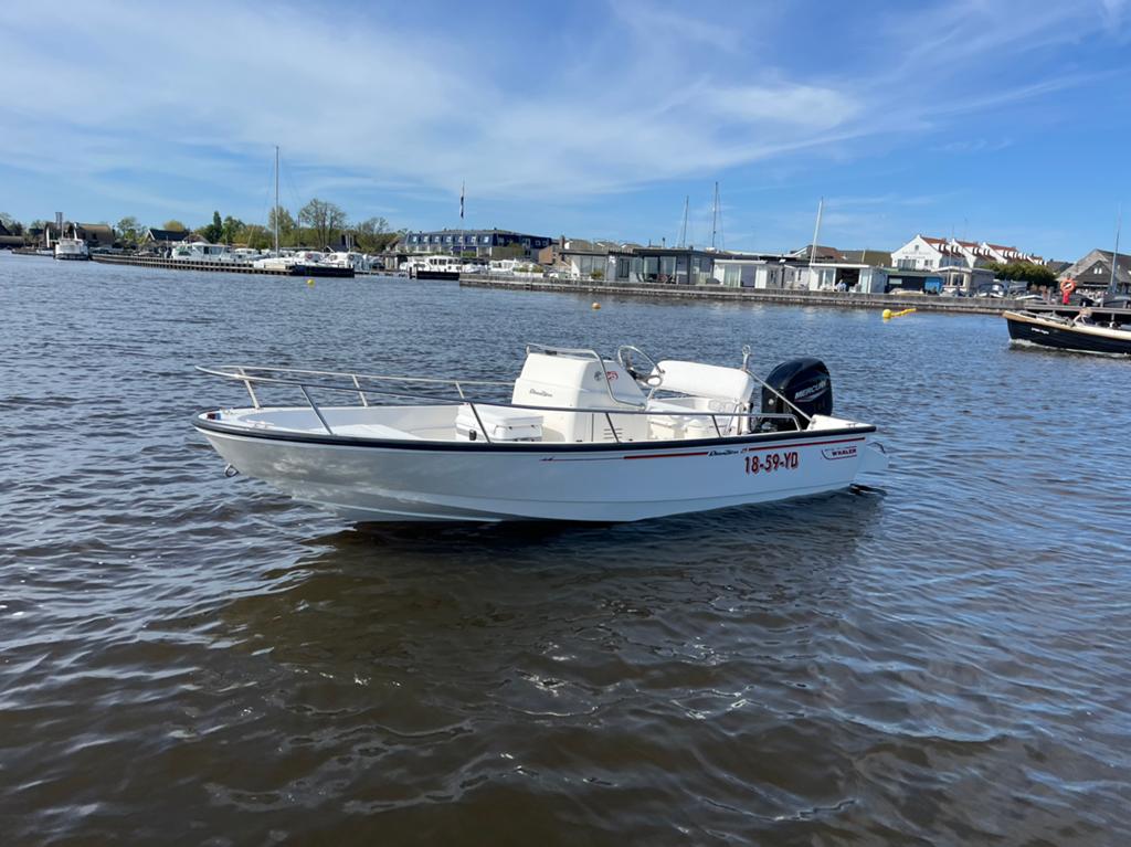 Boston Whaler dountless 15 — Mercury 60 pk 4 takt — trailer, Watersport en Boten, Zonnedek, Buitenboordmotor, 19 m, Zo goed als nieuw