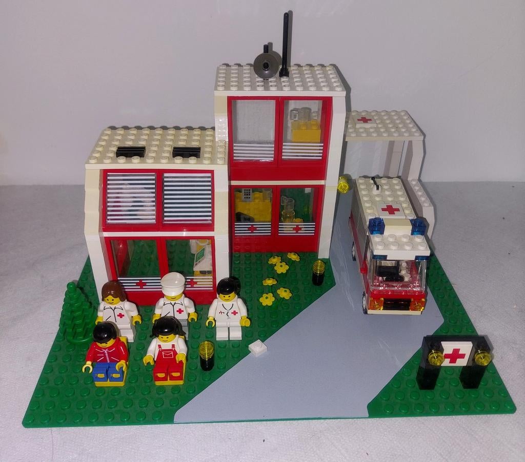 Lego Ziekenhuis 6380 (Compleet), Compleet, Overige thema's, Lego, Ophalen of Verzenden