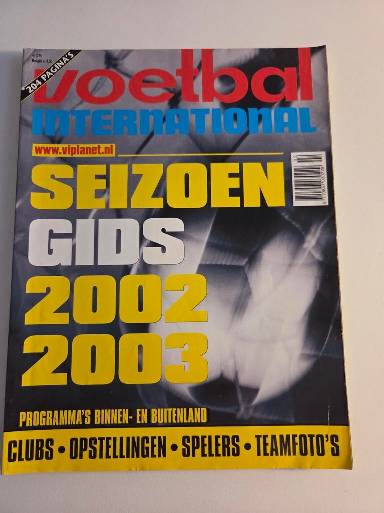 Voetbal International Seizoengids 2002/2003, Boeken, Sportboeken, Gelezen, Balsport, Ophalen of Verzenden