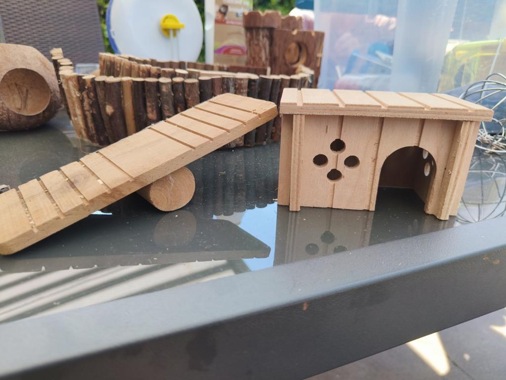 Houten huisje en wip voor hamster of muis., Dieren en Toebehoren, Ophalen of Verzenden
