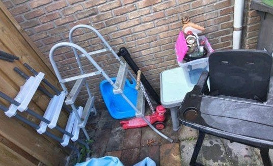 ALLES GRATIS oud ijzer kinderstoel step watertafel ladder, Ophalen, Gebruikt