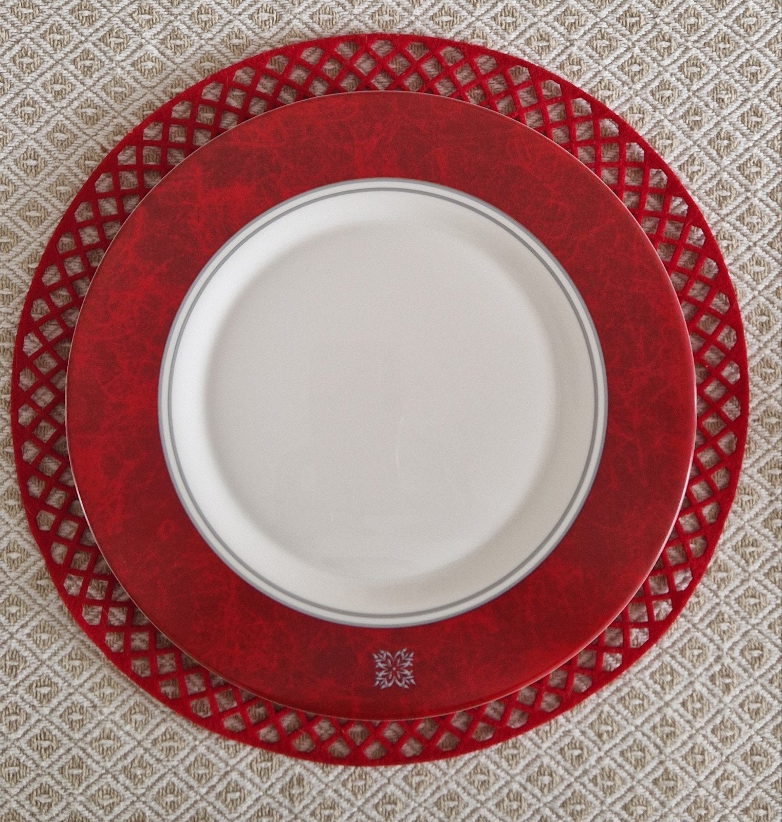 12 x Arcoroc Rubis Onderborden - 31cm, Ophalen of Verzenden, Zo goed als nieuw, Overige stijlen, Bord(en)