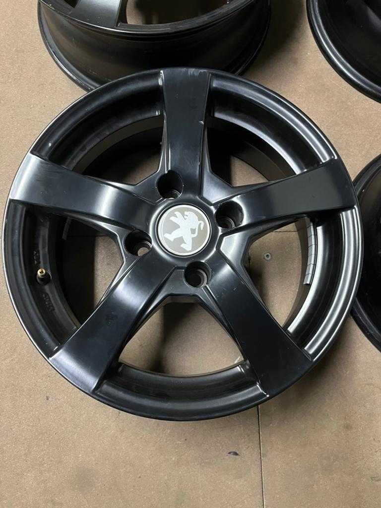 Mooie set alu 15 inch zwart voor peugeot 207 ed., Ophalen