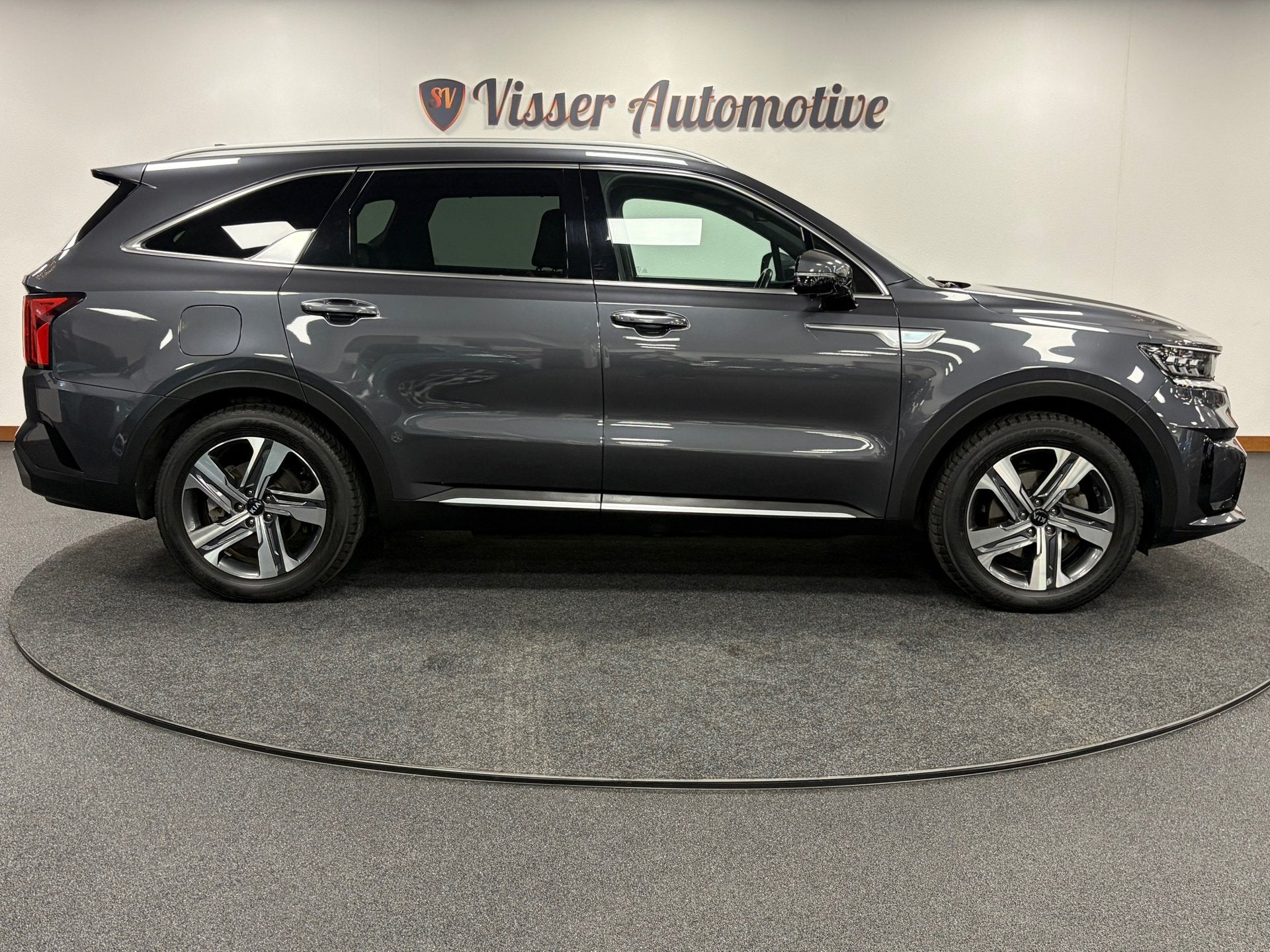 Kia Sorento 1.6 T-GDI Plug-in Hybrid 4WD ExecutiveLine*Head-, 4 cilinders, Hybride Elektrisch/Benzine, 13 kWh, SUV of Terreinwagen
