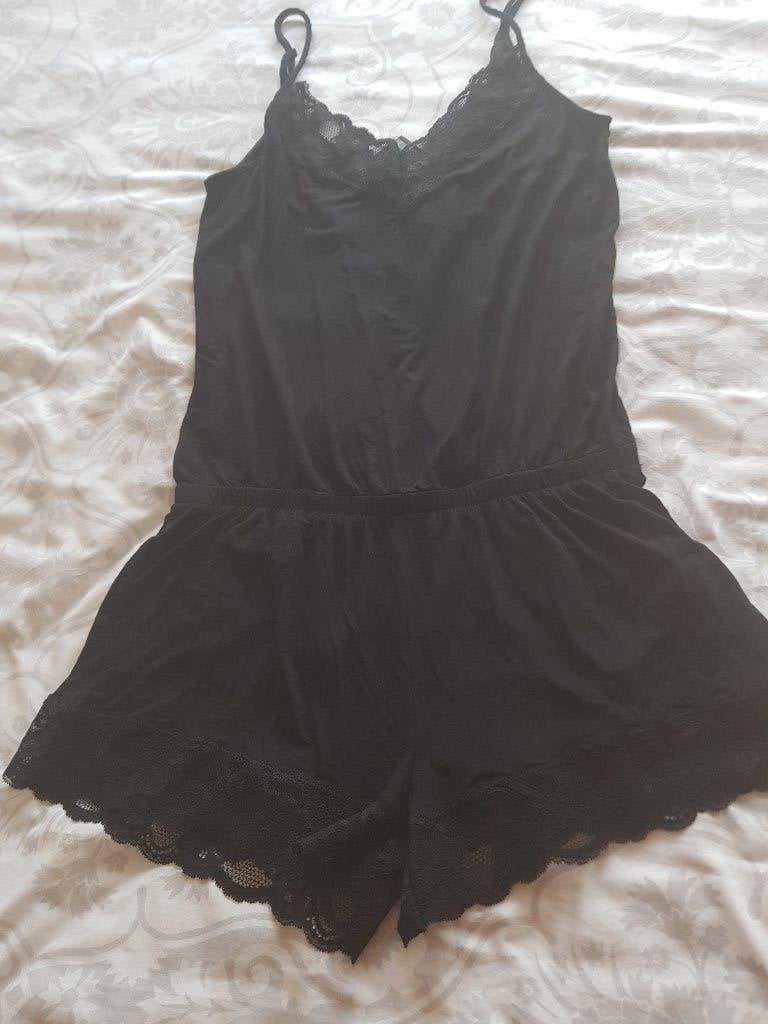 nieuw korte jumpsuit jersey maat S  zwart, Hunkemöller, Ophalen of Verzenden, Zwart, Overige typen