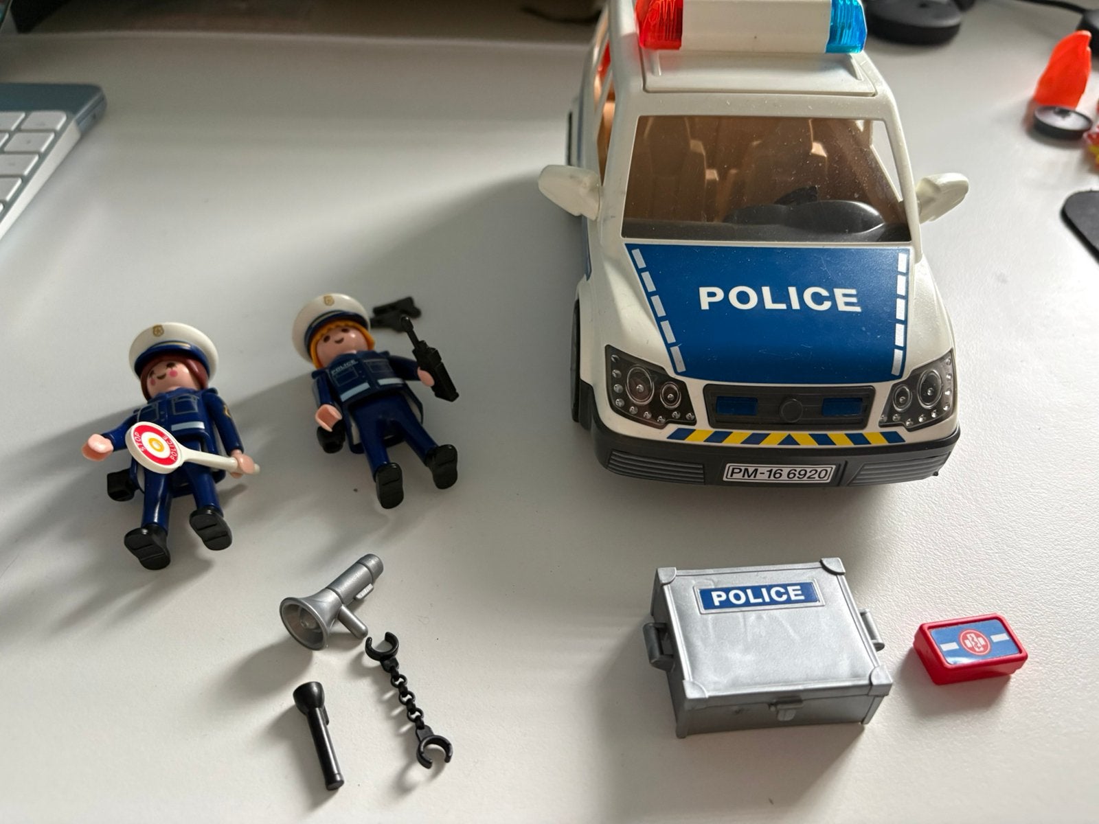 Playmobil city action - politieauto (6873), Complete set, Voertuig, Ophalen of Verzenden, Zo goed als nieuw