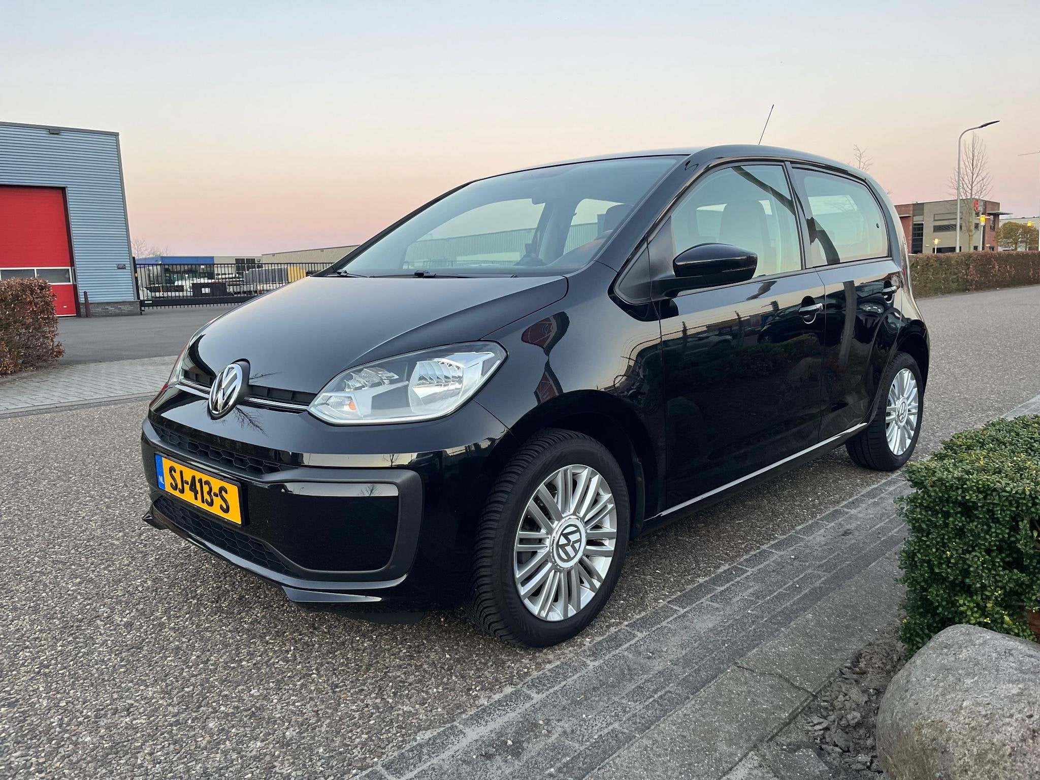 Volkswagen Up! 1.0 BMT take up! 5D | FACELIFT | Airco | Blue, Voorwielaandrijving, Stof, Gebruikt, Zwart