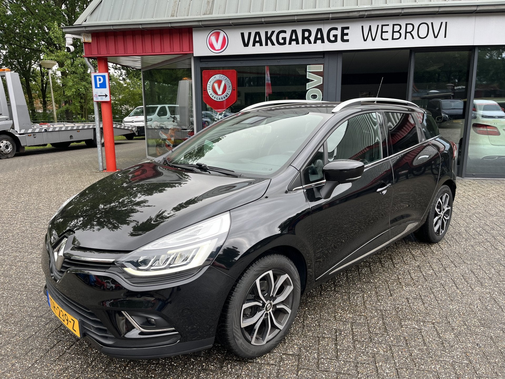 Renault Clio Estate 0.9 TCe Intens Dealer Onderhouden, Voorwielaandrijving, 898 cc, 1063 kg, Gebruikt
