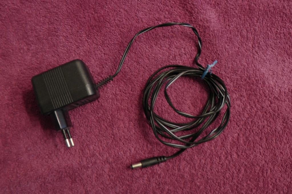 Voeding adapter (POWER-HAND) 7,5 V gelijkspanning, Ophalen of Verzenden, Zo goed als nieuw