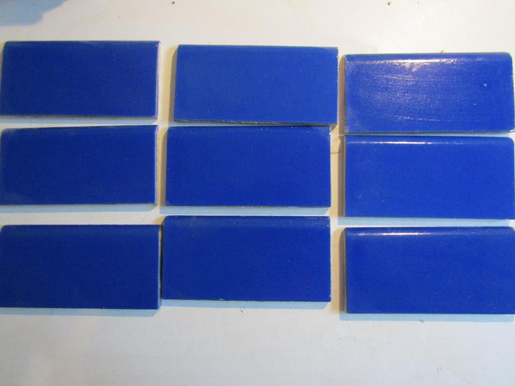 22 blauwe randtegels met ronde bovenkant, Antiek en Kunst, Ophalen of Verzenden
