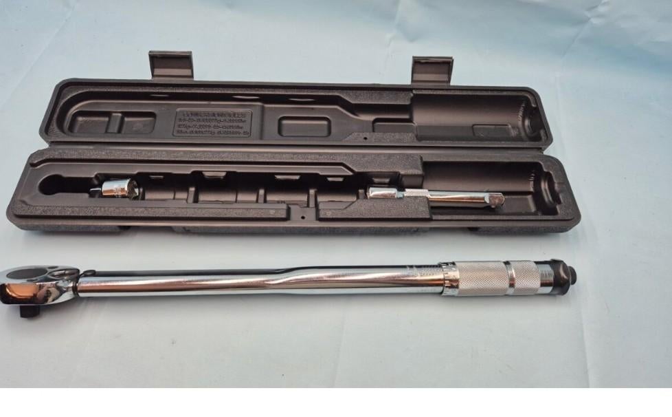 Momentsleutel 1/2" met adapter 3/8" - 28-210 Nm nieuw!, Auto diversen, Autogereedschap, Onbekend, Nieuw, Ophalen of Verzenden