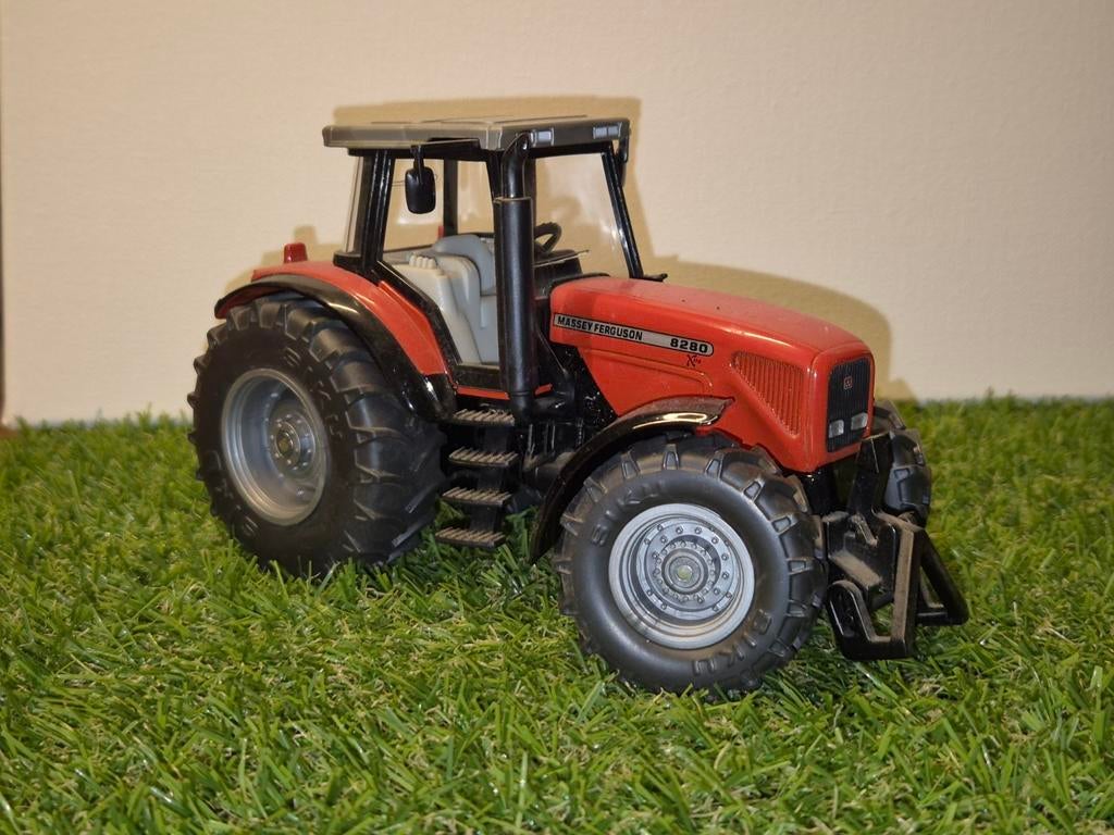 Siku Massey Ferguson 8280 Tractor, Overige merken, Auto, 1:32 tot 1:50, Ophalen of Verzenden